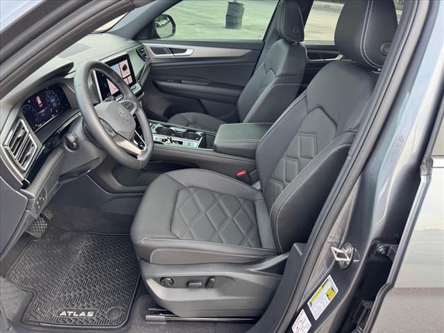 2024 Volkswagen Atlas Cross Sport SE 4Motion