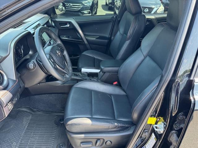 2017 Toyota RAV4 SE