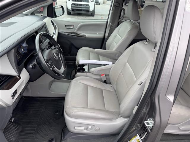 2020 Toyota Sienna XLE 8-Passenger