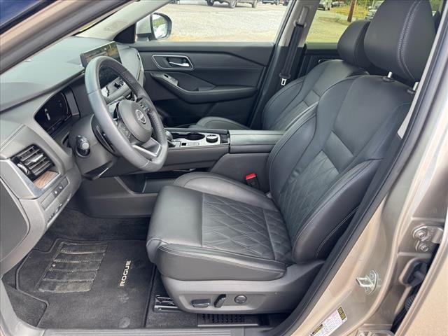 2024 Nissan Rogue AWD PLATINUM