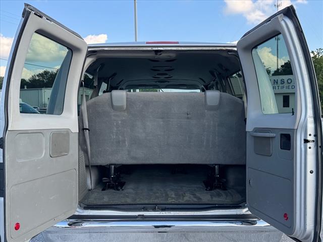 2012 Ford E-Series E-350 SD XLT