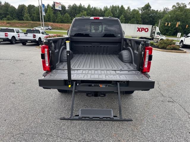 2025 Ford F-350 Super Duty Lariat