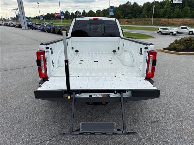 2025 Ford F-350 Super Duty Lariat