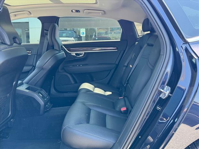 2019 Volvo S90 T5 Momentum