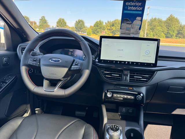 2025 Ford Escape ST-Line Elite