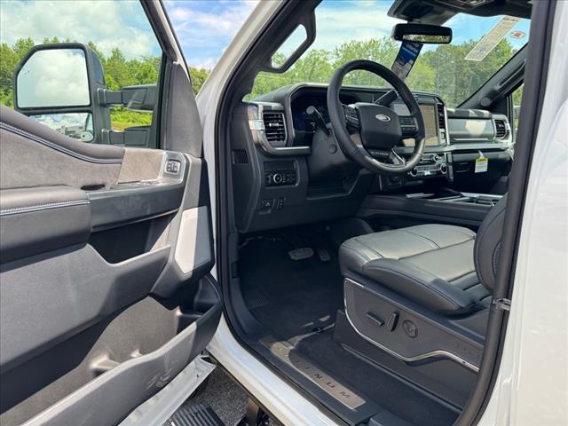 2025 Ford F-250 Super Duty Platinum