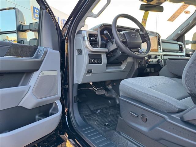 2025 Ford F-250 Super Duty XLT