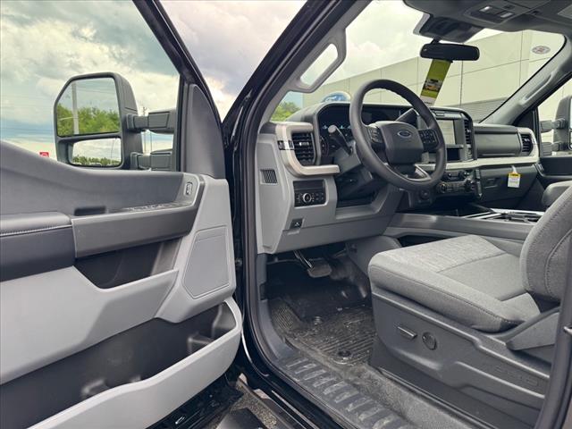 2025 Ford F-350 Super Duty XLT