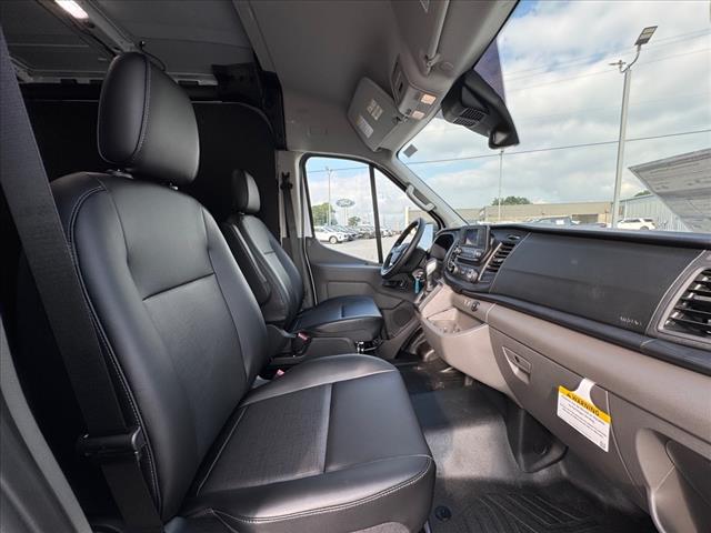 2025 Ford Transit 250