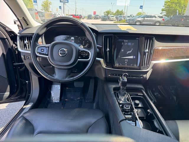 2019 Volvo S90 T5 Momentum