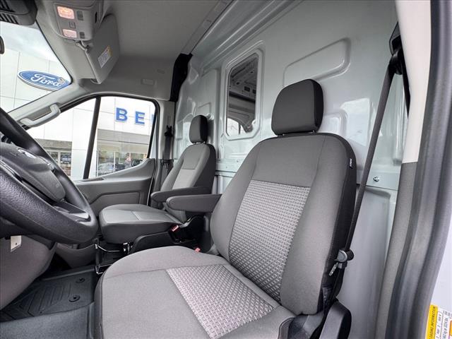 2024 Ford Transit 250