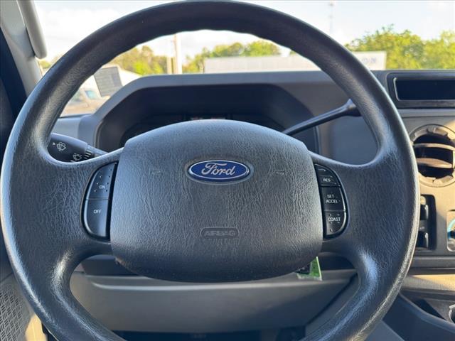 2012 Ford E-Series E-350 SD XLT