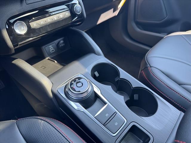 2025 Ford Escape ST-Line Elite