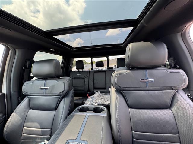 2025 Ford F-350 Super Duty Platinum