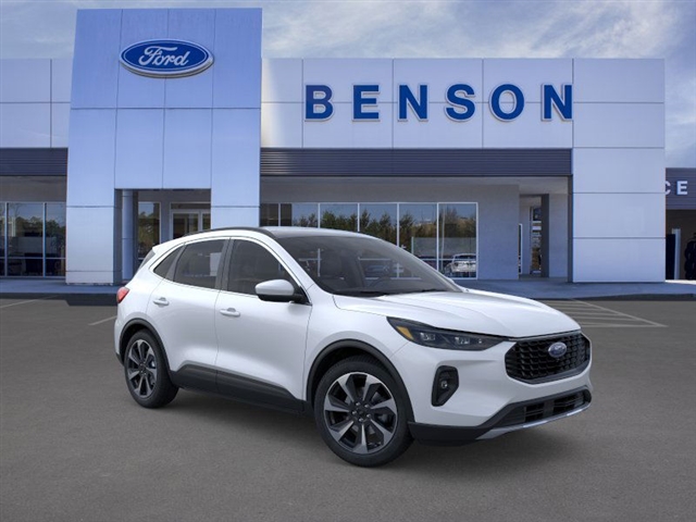 2025 Ford Escape Hybrid Platinum