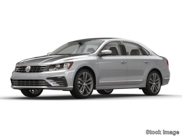2018 Volkswagen Passat 2.0T R-Line