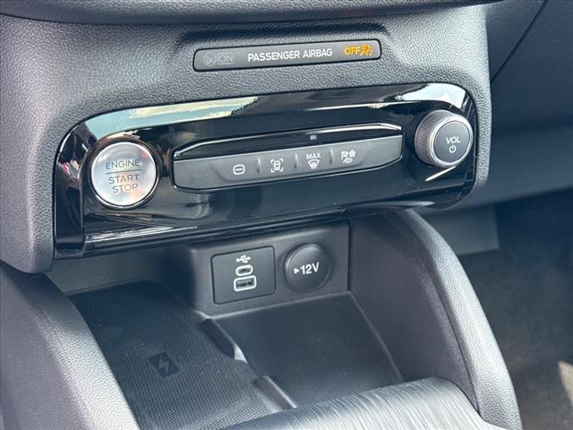 2025 Ford Escape Hybrid Platinum