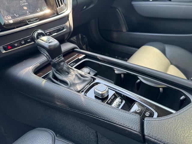 2019 Volvo S90 T5 Momentum