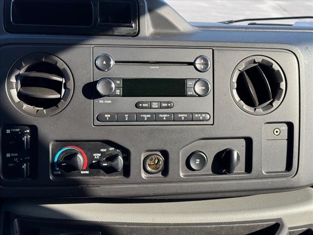 2012 Ford E-Series E-350 SD XLT