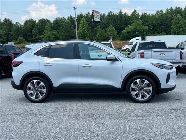 2025 Ford Escape Hybrid Platinum
