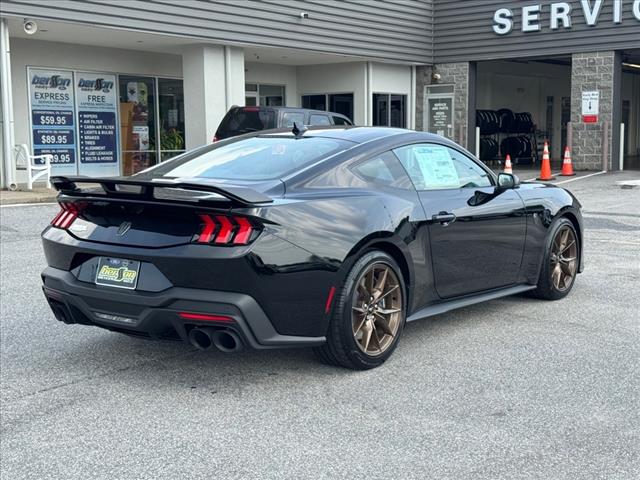 2025 Ford Mustang Dark Horse