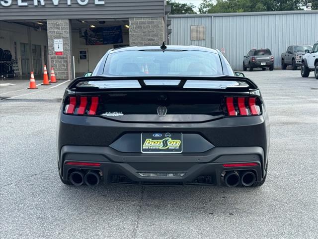 2025 Ford Mustang Dark Horse