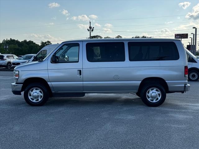 2012 Ford E-Series E-350 SD XLT