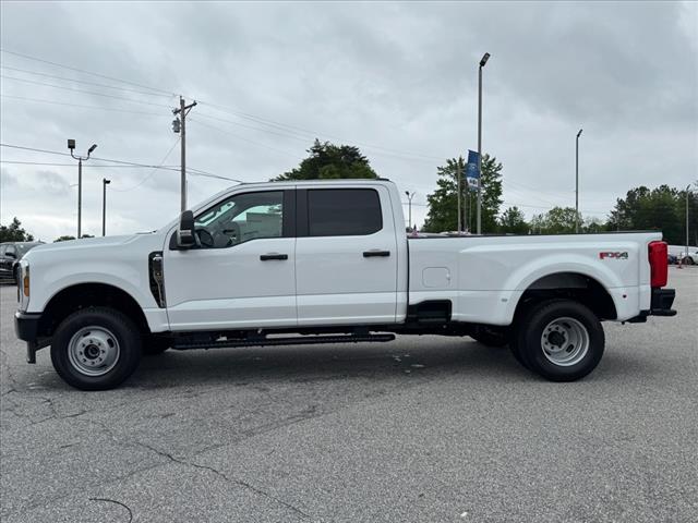 2025 Ford F-350 Super Duty XL