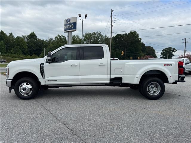 2025 Ford F-350 Super Duty Lariat