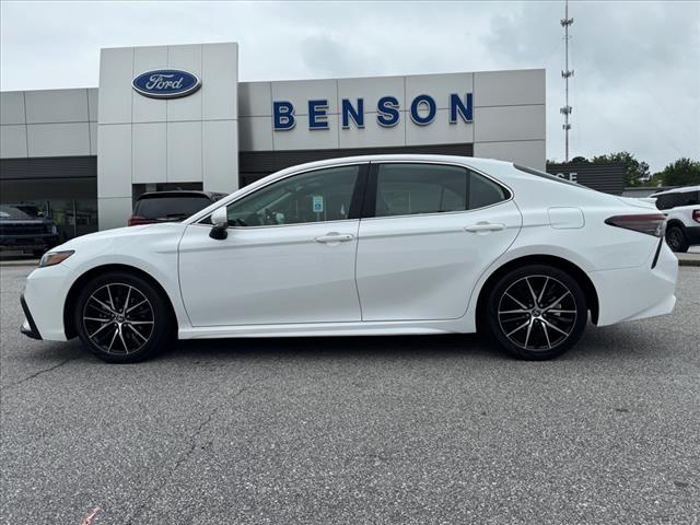 2023 Toyota Camry SE