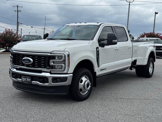 2025 Ford F-350 Super Duty Lariat
