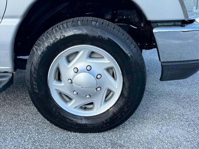 2012 Ford E-Series E-350 SD XLT