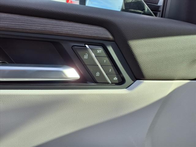 2025 GMC Acadia Denali