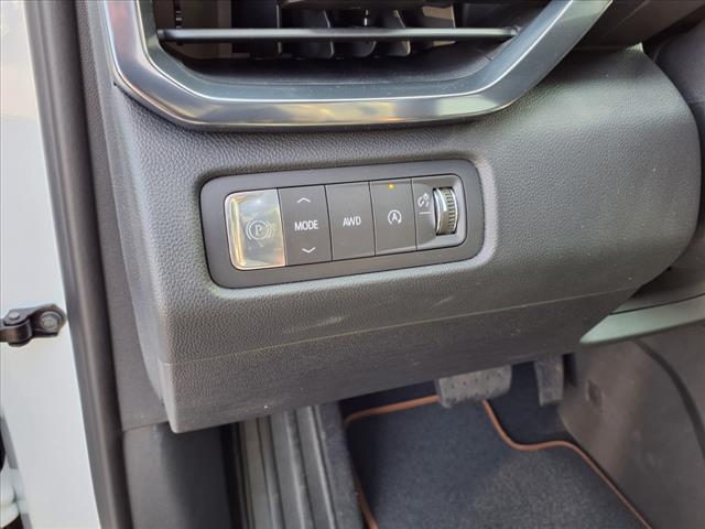 2025 GMC Acadia AT4