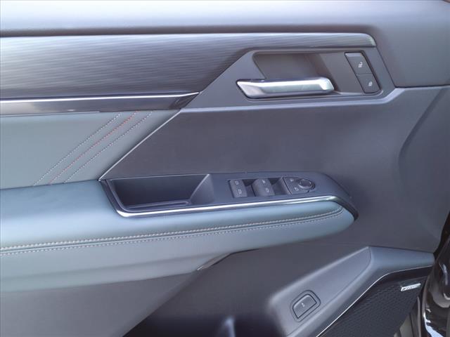 2025 GMC Acadia AT4
