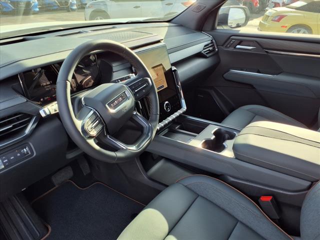 2025 GMC Acadia AT4