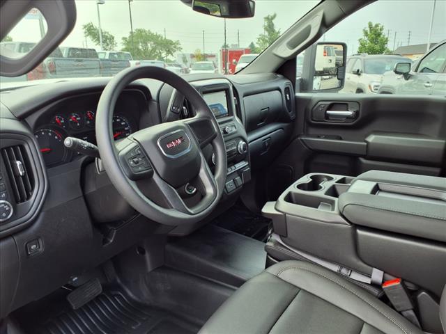 2025 GMC Sierra 2500HD Pro