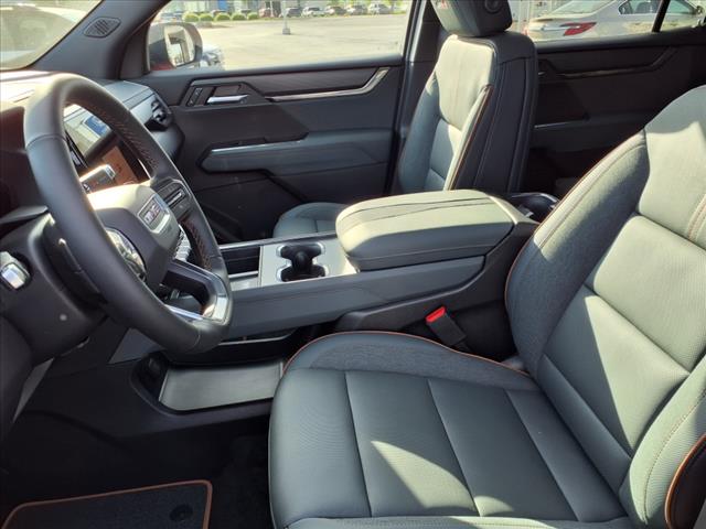 2025 GMC Acadia AT4