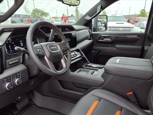 2025 GMC Sierra 2500HD AT4