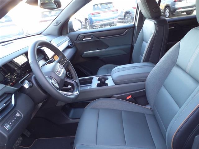 2025 GMC Acadia AT4