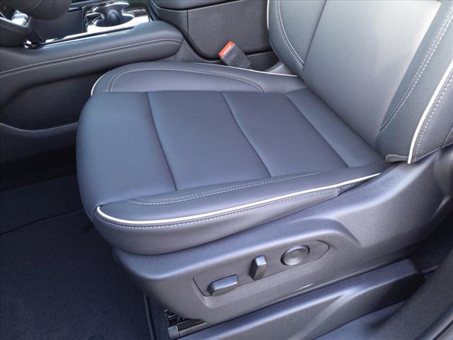 2025 GMC Yukon XL Elevation