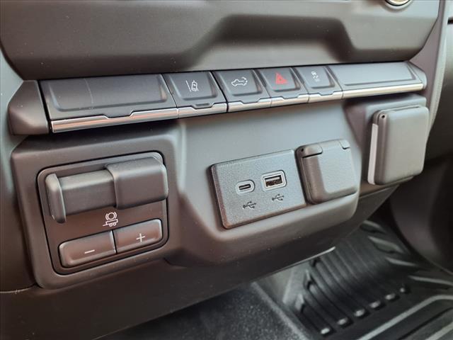 2025 GMC Sierra 2500HD Pro