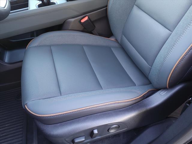 2025 GMC Acadia AT4
