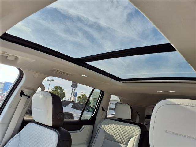 2025 GMC Acadia Denali