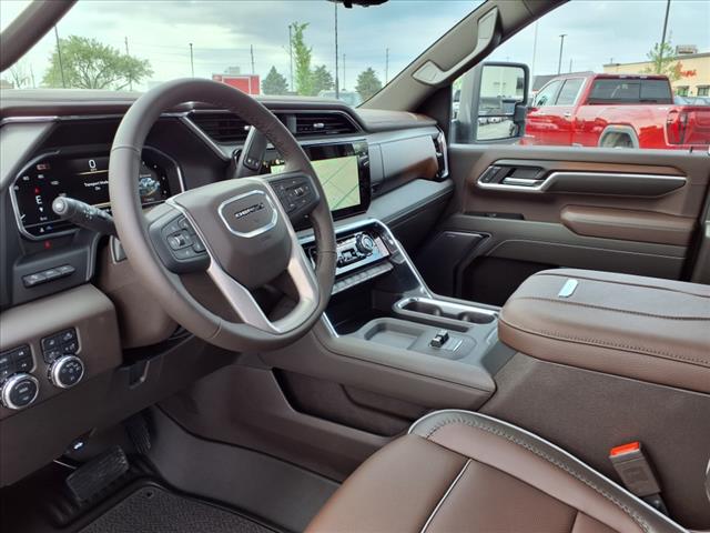 2025 GMC Sierra 2500HD Denali