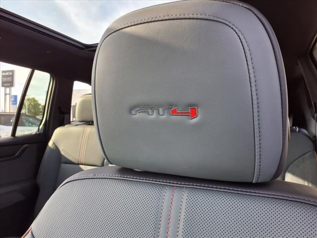 2025 GMC Acadia AT4