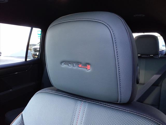 2025 GMC Acadia AT4