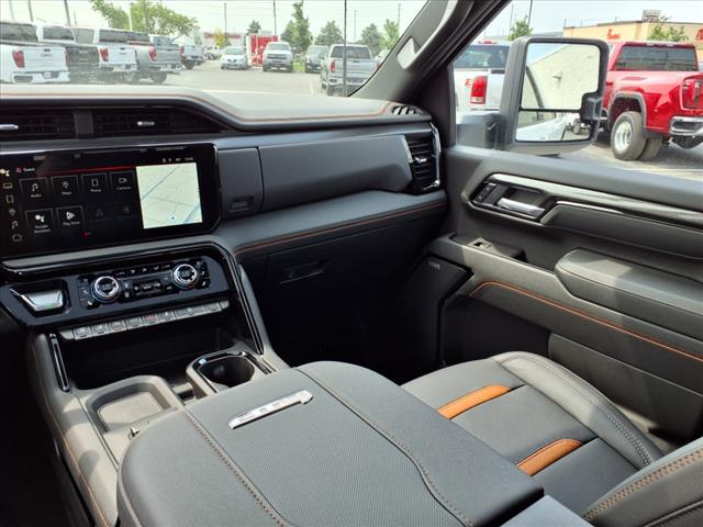 2025 GMC Sierra 2500HD AT4