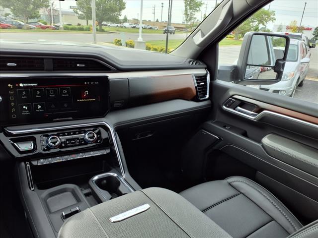 2025 GMC Sierra 2500HD Denali