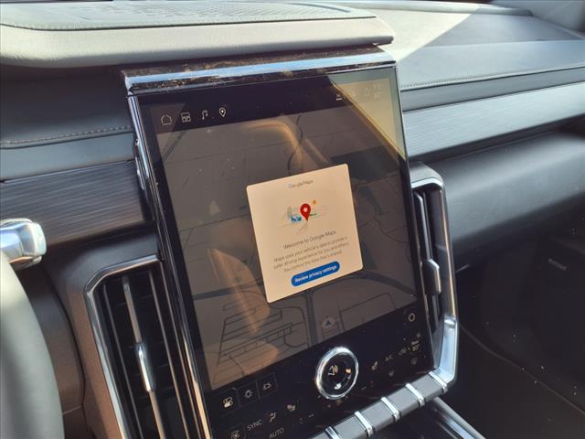 2025 GMC Acadia AT4